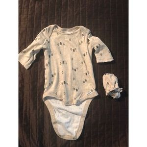 Infant clothing
